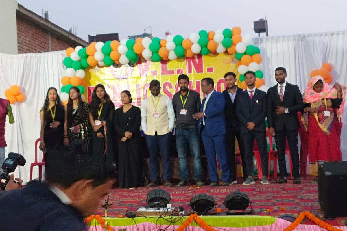 b70f8940-e8b8-407a-b629-f78273a678b1